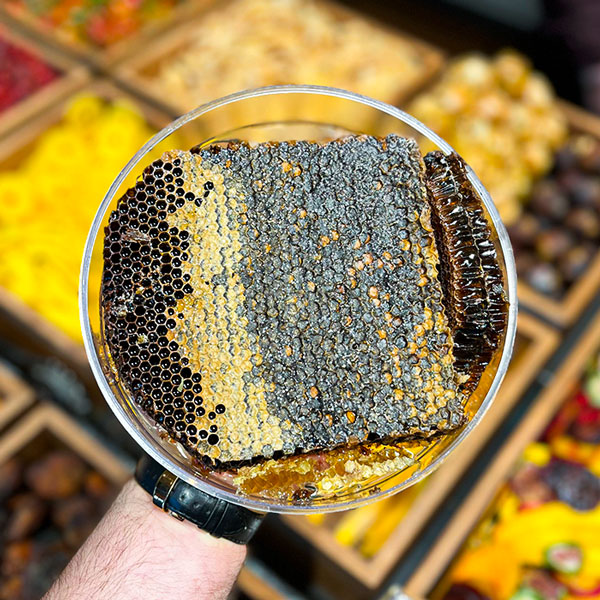عسل سیاه سبد طبیعی